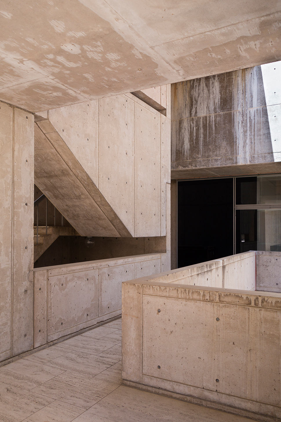 AD Classics: Salk Institute / Louis Kahn